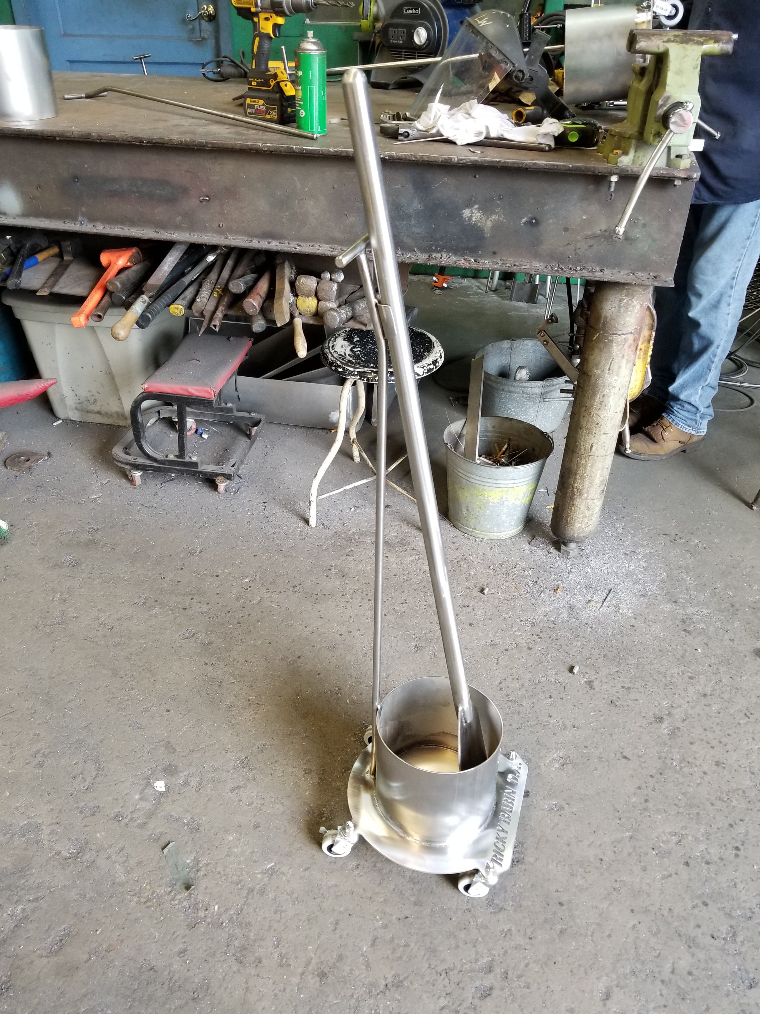 Jambalaya Paddle Stand Roussel Fabrication & Precision Cutting LLC